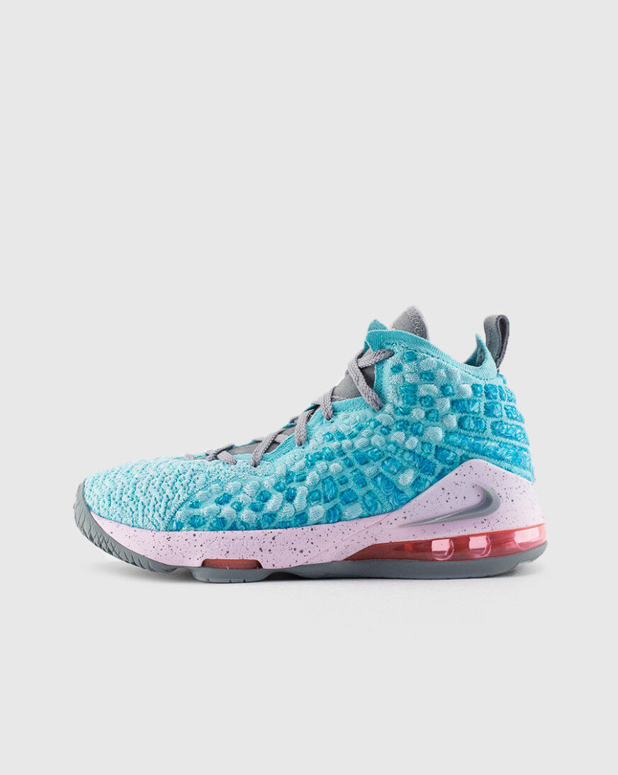 kids lebron james basketball shoes