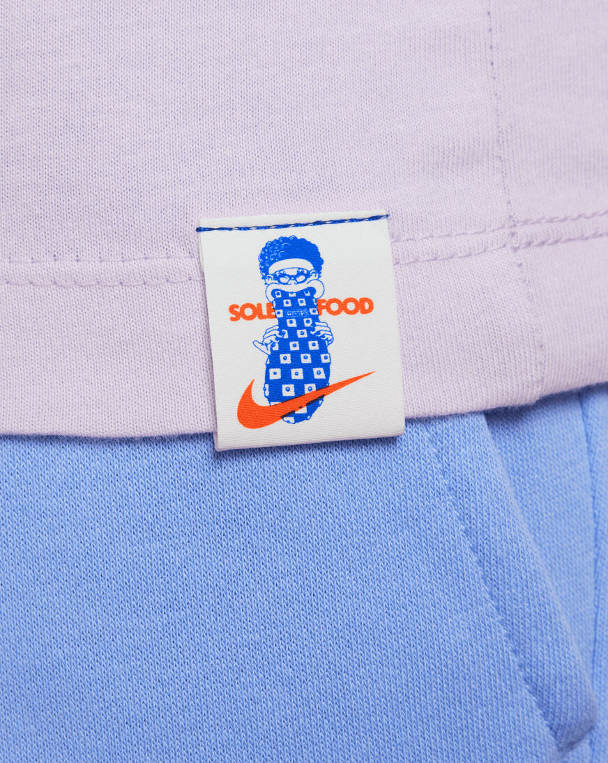 Shop Nike Big Kids' NSW T-Shirt HQ3227-537 purple | SNIPES USA