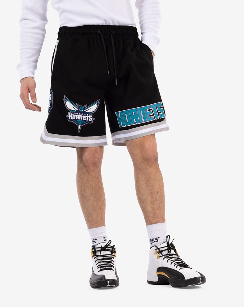 Pro Standard Charlotte Hornets Pro Team Shorts BCH351798-BLACK Black 1