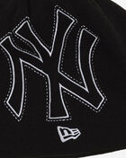 New Era New York Yankees Script Oversized Logo Knit 60981479 Black 4