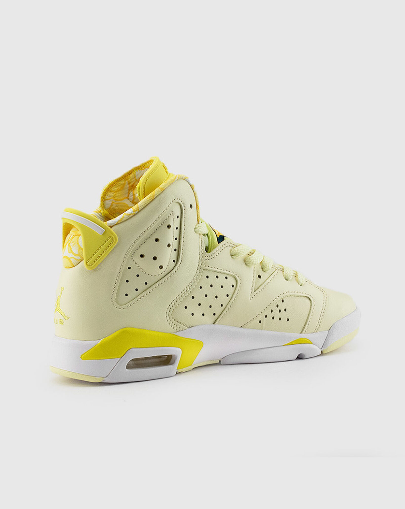 Jordan 6s grade school clearance