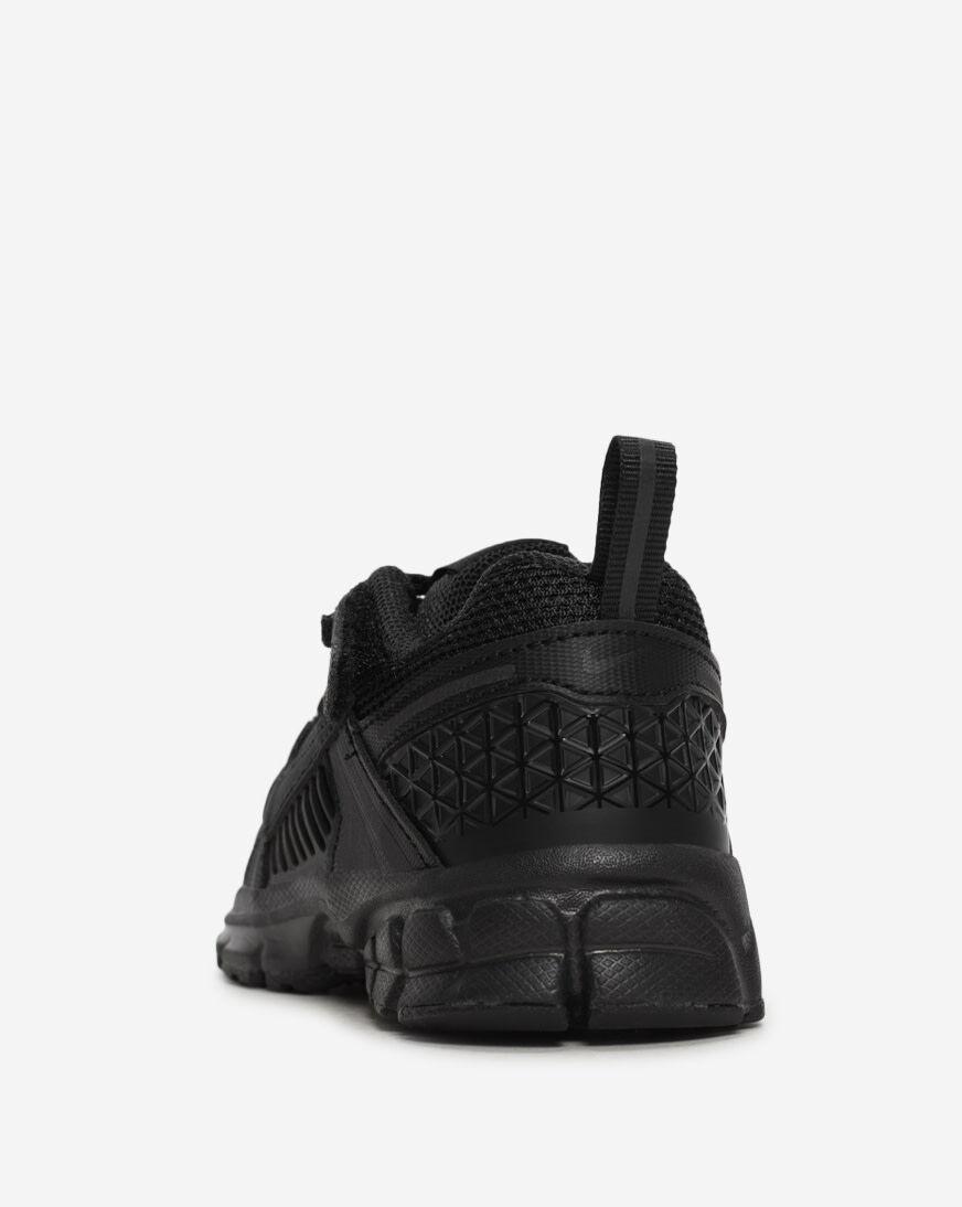 Shop Nike Little Kids' Zoom Vomero 5 HF6999-007 black | SNIPES USA
