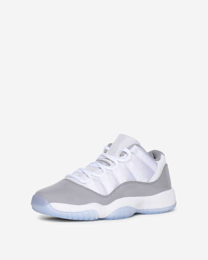 完成品 Shop Jordan Grade School Air Jordan 11 Low 528896-140 grey フェイスクリーム