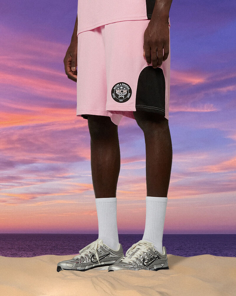 MCM MCM x SNIPES Soccer Shorts  SFM252-012-1-ROS Pink 1