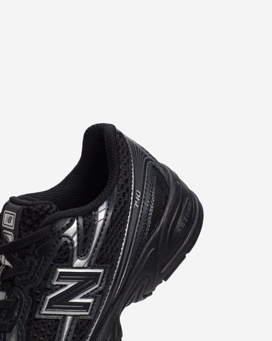 Shop New Balance Pre-School 740 PZ740BM black | SNIPES USA