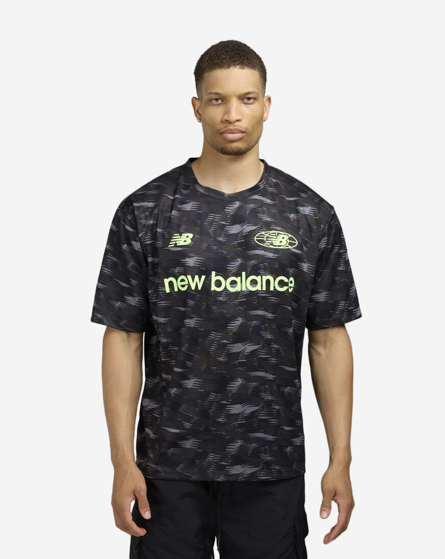 Shop New Balance All Over Print Poly Tee MT53640-BK black | SNIPES USA