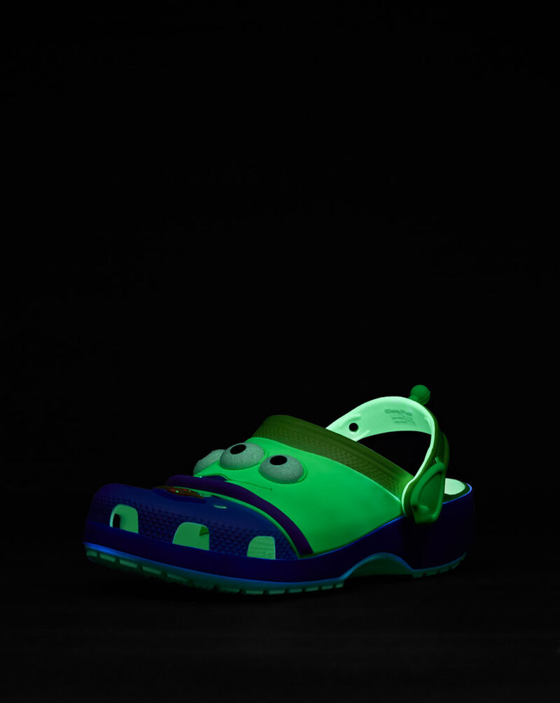 Crocs Grade School Toy Story Alien Classic Clog 213826-90HJ Green 2