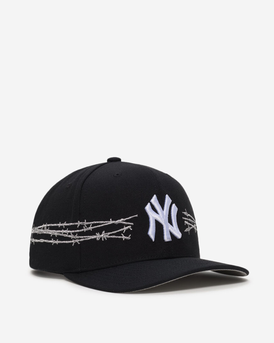 New York Yankees Logo Overlay Black Trucker - New Era