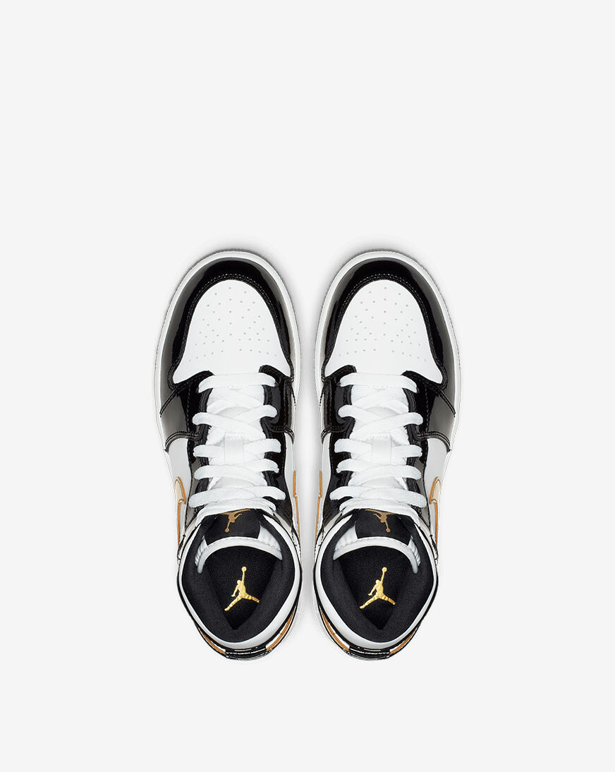 Shop Jordan Grade School Air Jordan 1 Mid Se BQ6931-007