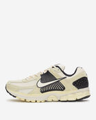 Nike Zoom Vomero 5  HF1553-701 Beige 1