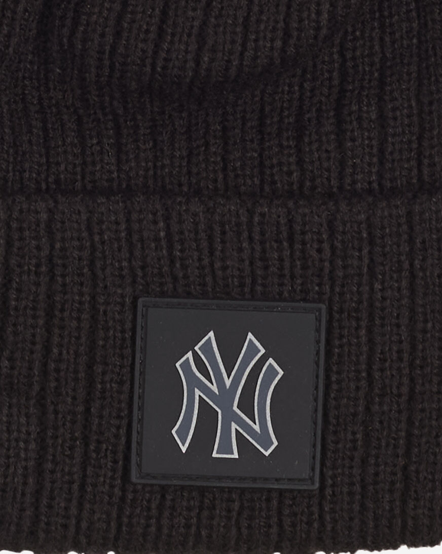 Shop New Era New York Yankees Rubberized Knit Beanie 60833855