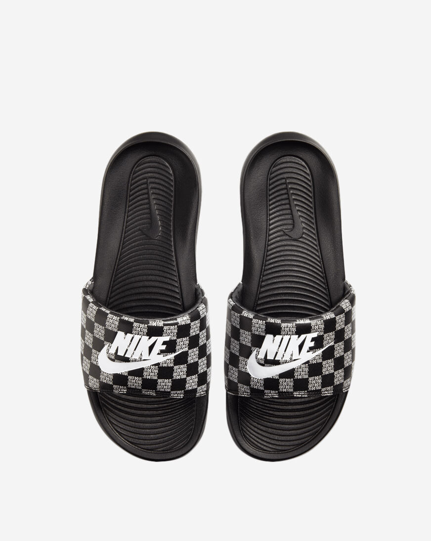 cn9678 nike
