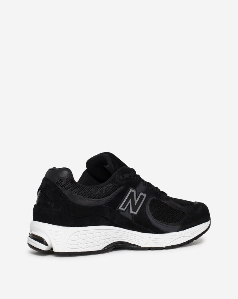 New Balance 2002R M2002RBK Black 3