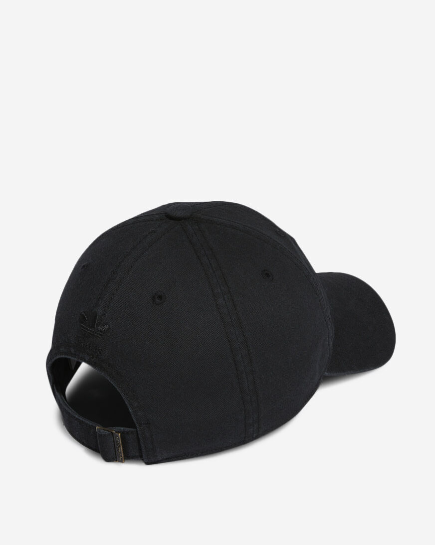 今ならほぼ即納！ Shop adidas Originals Relaxed Strapback Hat GA9654 black シングルカード