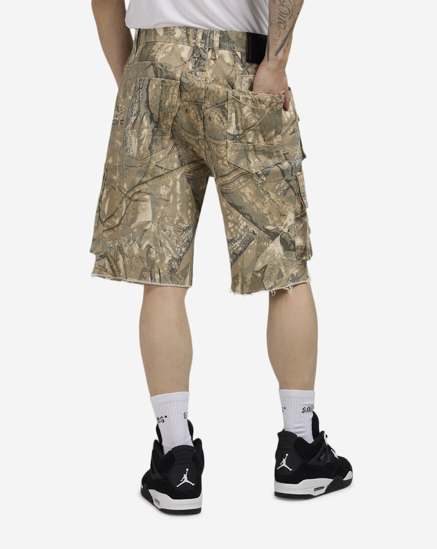 Shop Smoke Rise Cargo Twill Shorts JS25232SN-KHA camo | SNIPES USA