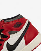 Grade School Air Jordan 1 Retro High OG