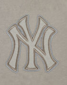 Big Boys' New York Yankees Neutral Fleece Crewneck