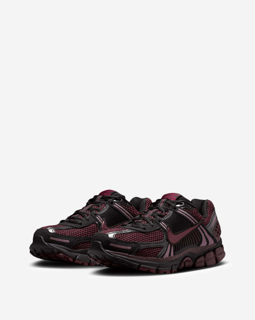 Shop Nike Zoom Vomero 5 IB8929-002 black | SNIPES USA