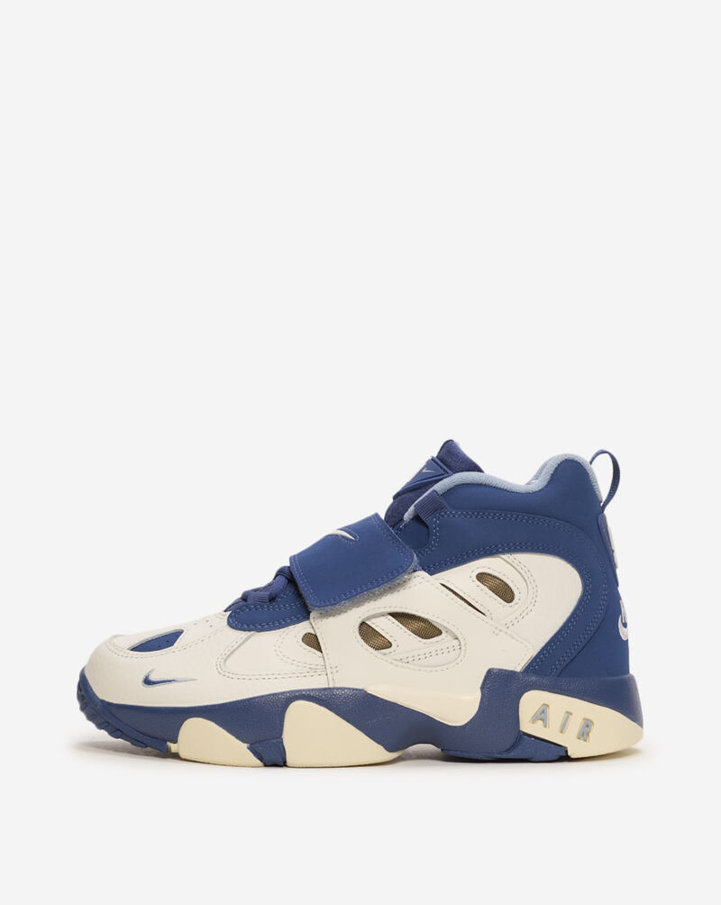 Nike Big Kids' Air Diamond Turf II IR4727-100 White 1