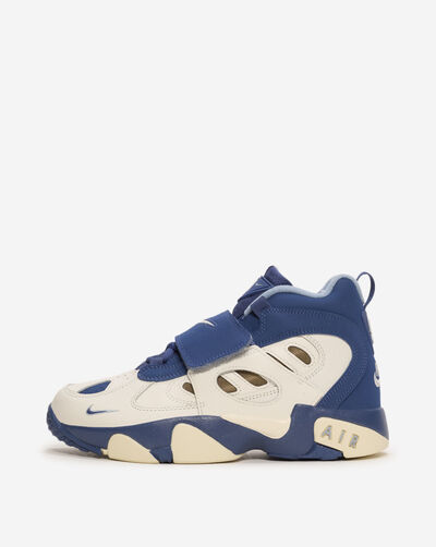 Big Kids' Air Diamond Turf II