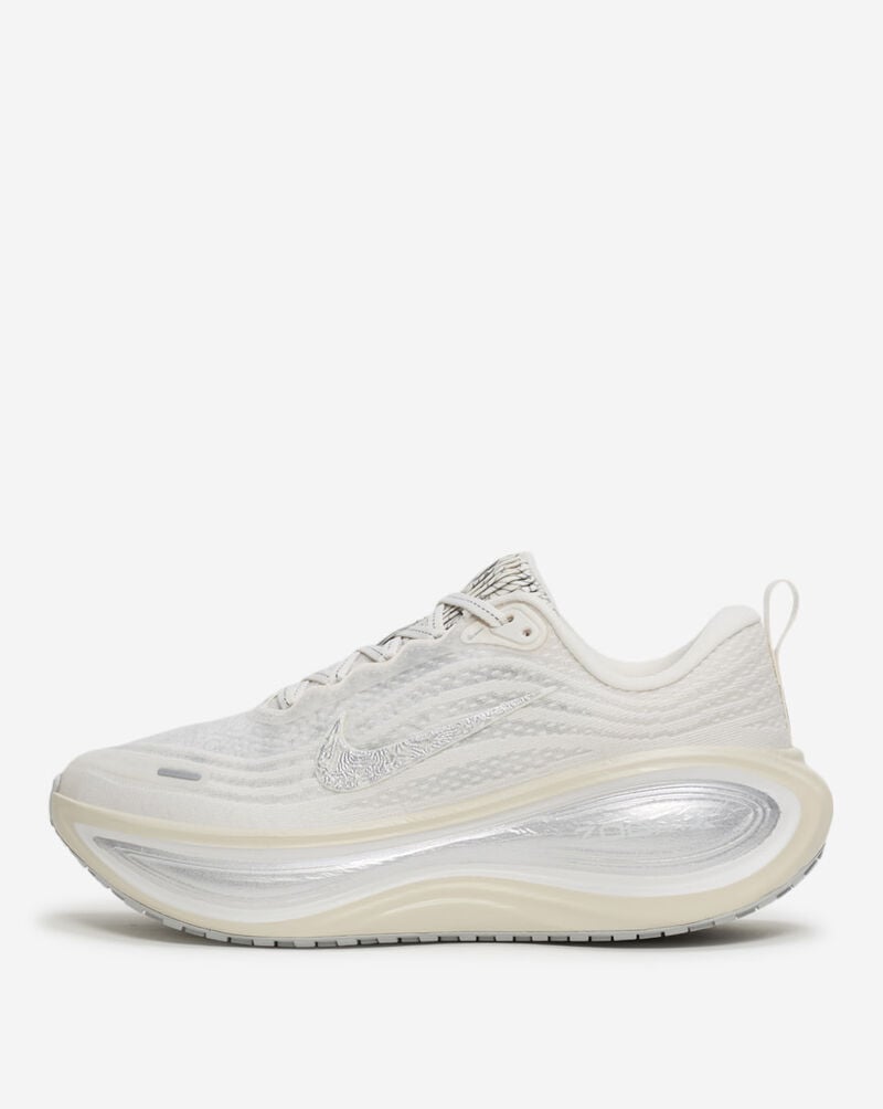 Nike Vomero Plus IM8331-001 White 1
