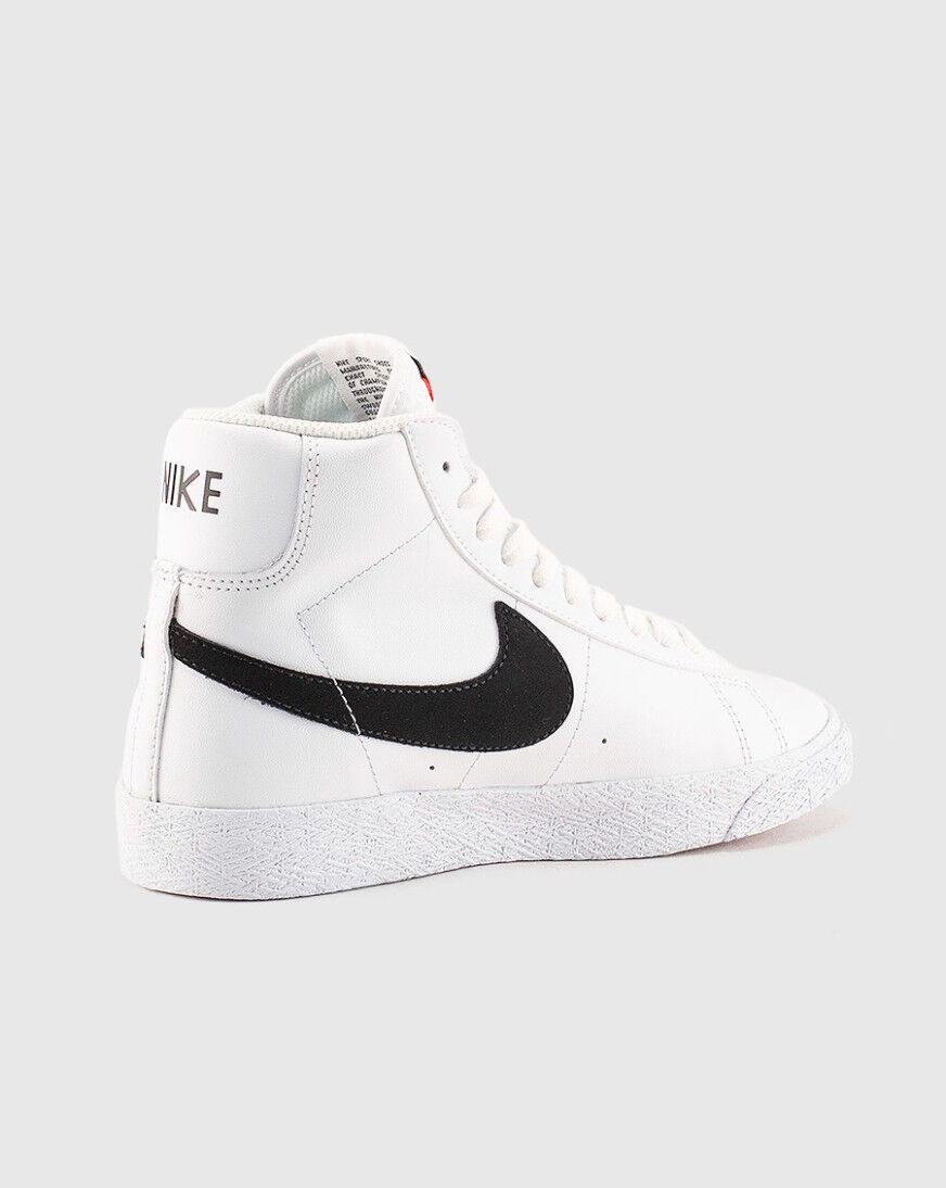 nike blazer mid 77 vintage snipes
