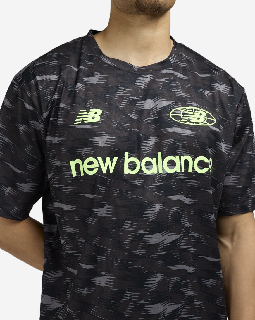 Shop New Balance All Over Print Poly Tee MT53640-BK black | SNIPES USA