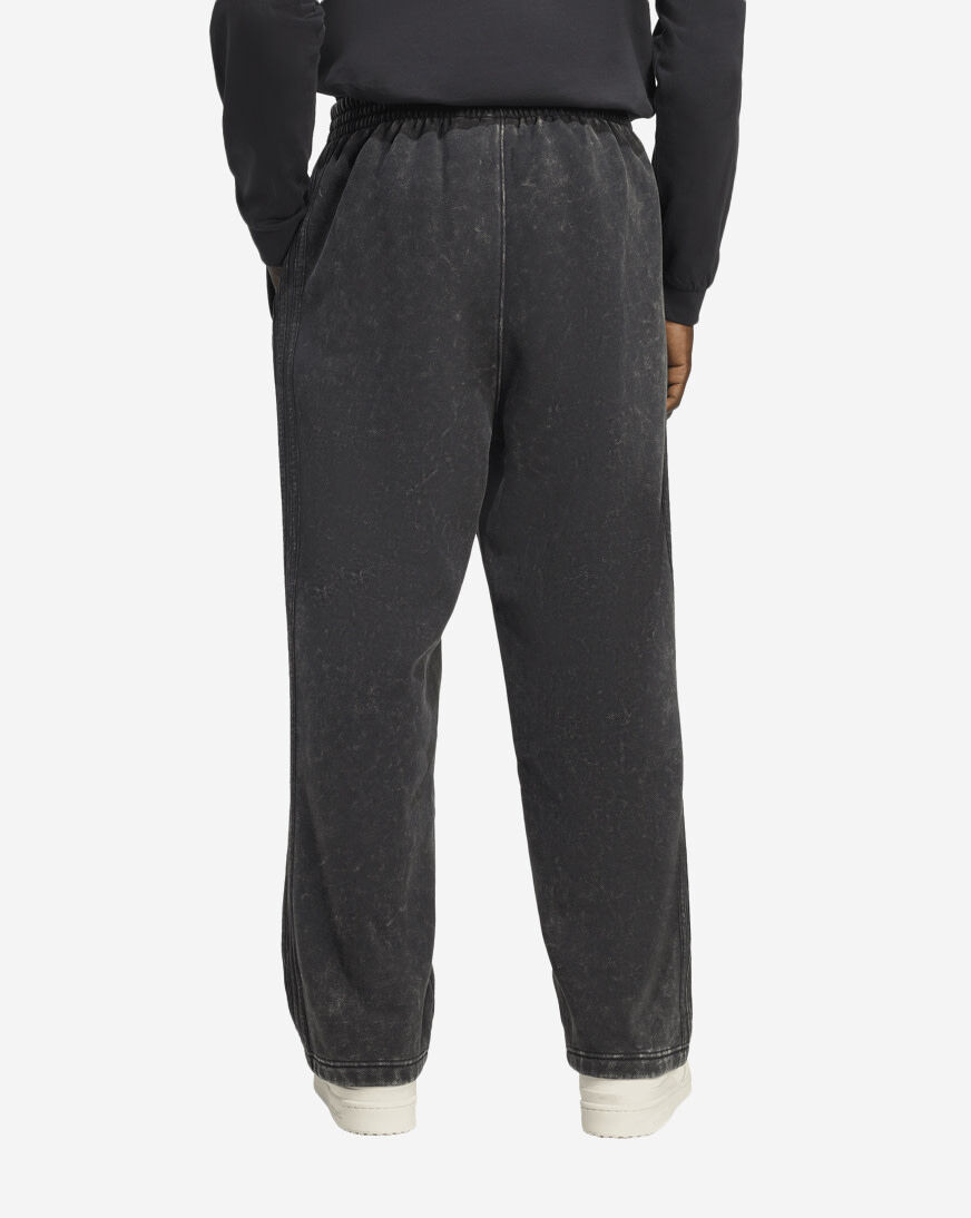 Shop adidas Washed Sweatpants JV8468 black | SNIPES USA