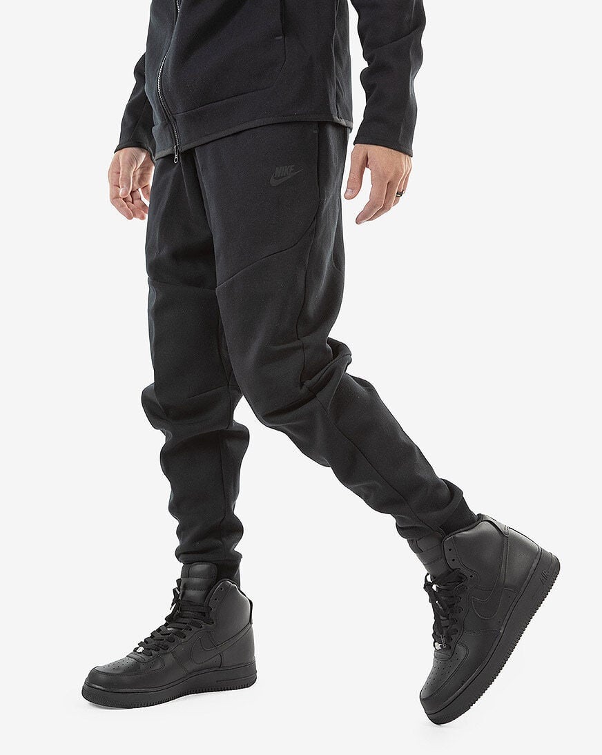 Tech fleece nike online joggers
