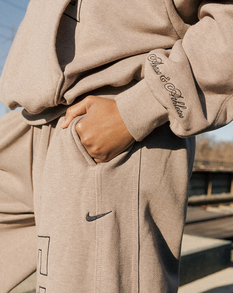 Nike NSW Oversized Open-Hem French Terry Pants HQ5883-233 Brown 5