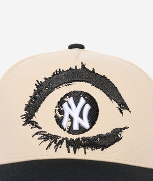 New York Yankees Pro Pinch Distressed Eye Snapback Hat