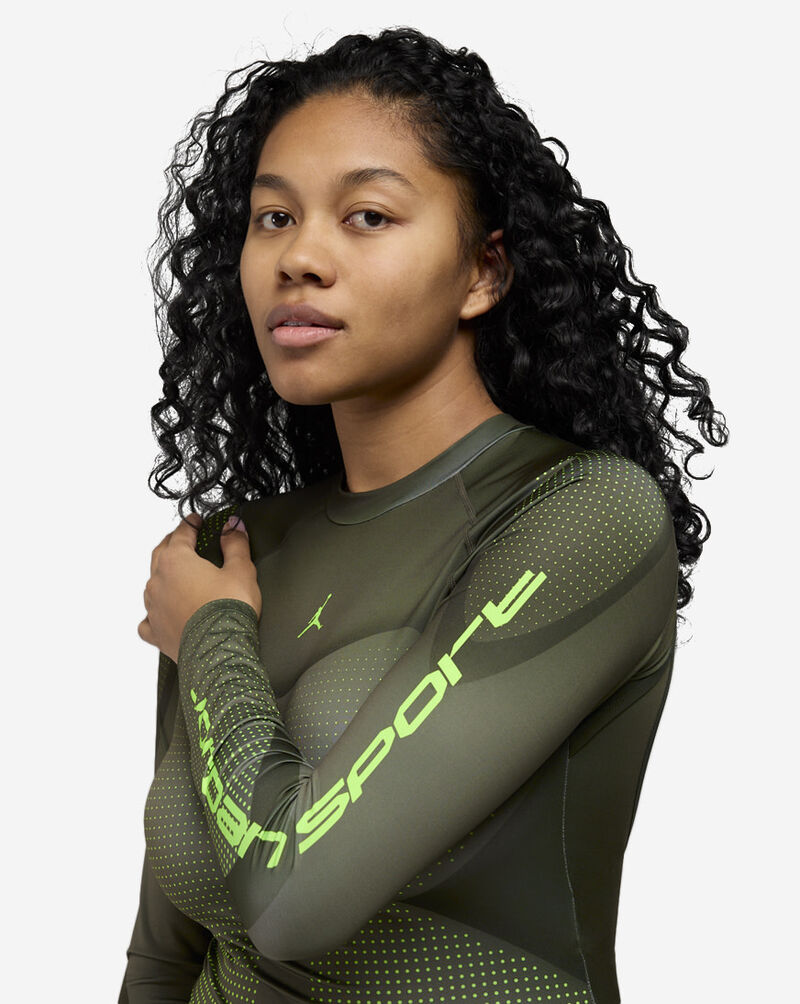 Jordan Sport Long-Sleeve Graphic Top HF9480-045 Green 3