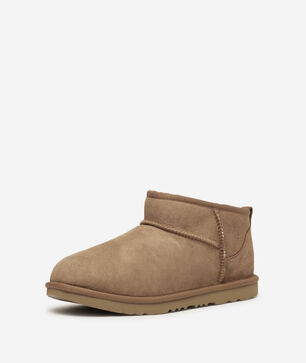 Grade School Classic Ultra Mini Boots