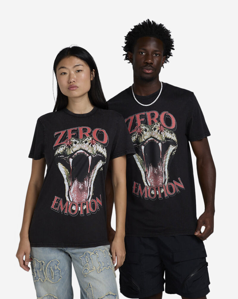 Graphic Tees Zero Emotion Snake Fangs Tee MTUS129-US Black 1