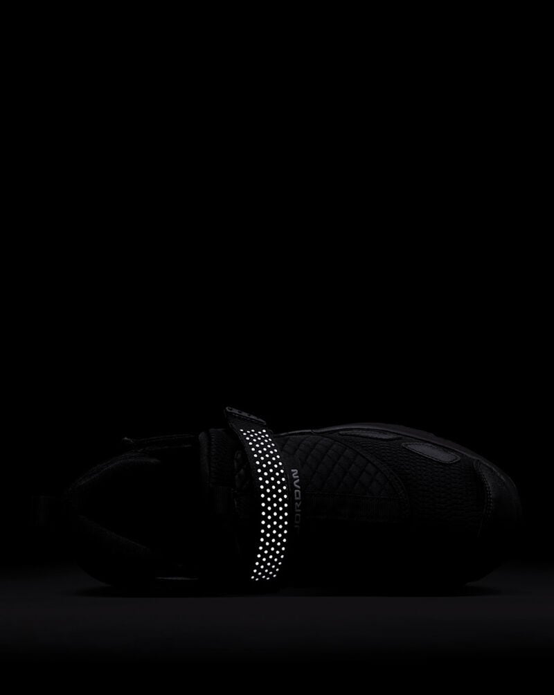 Jordan Trunner LX HQ2164-001 Black 8