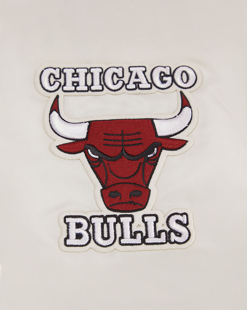 PRO STANDARD Chicago Bulls Retro Classic Rib Satin Jacket BCB656009-ERD cream 2