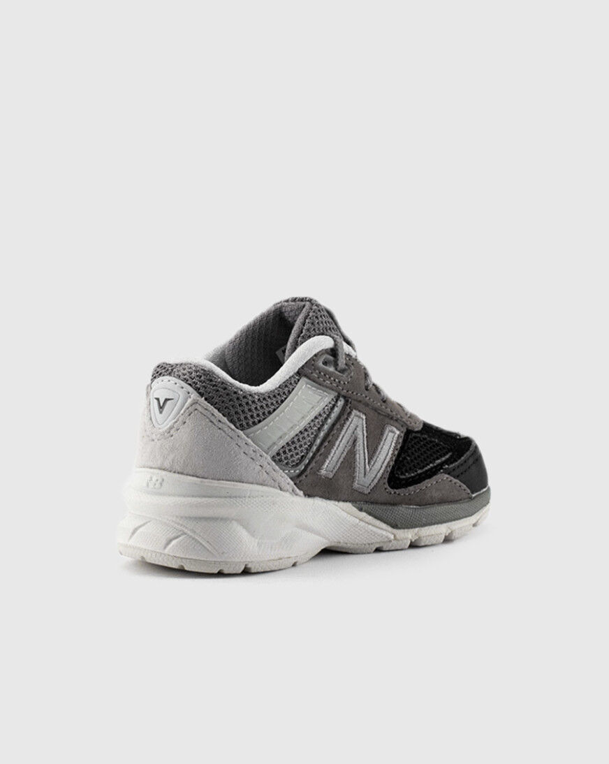 m990v5 black