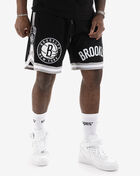 PRO STANDARD MEN BROOKLYN NETS PRO TEAM SHORT BBN351968-WHT – SPORTSLANENY