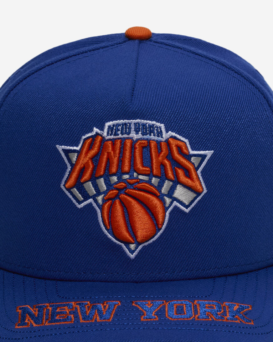 Shop New Era 9Fifty New York Knicks Visor Scripts A-Frame Snapback
