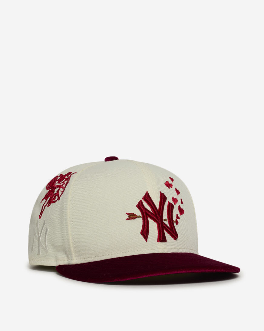 Shop New Era 59Fifty New York Yankees V-Day Fitted Hat 60876425