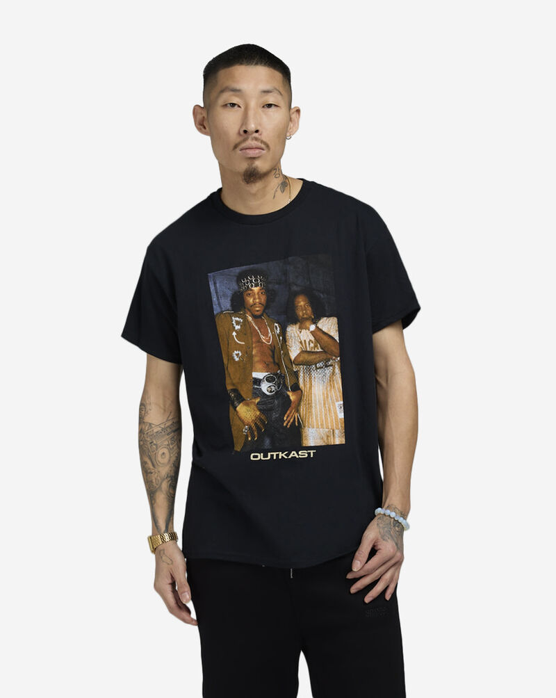 Ceremony Of Roses Outkast Photo Pose Tee OUT24JKTS01 Black 1