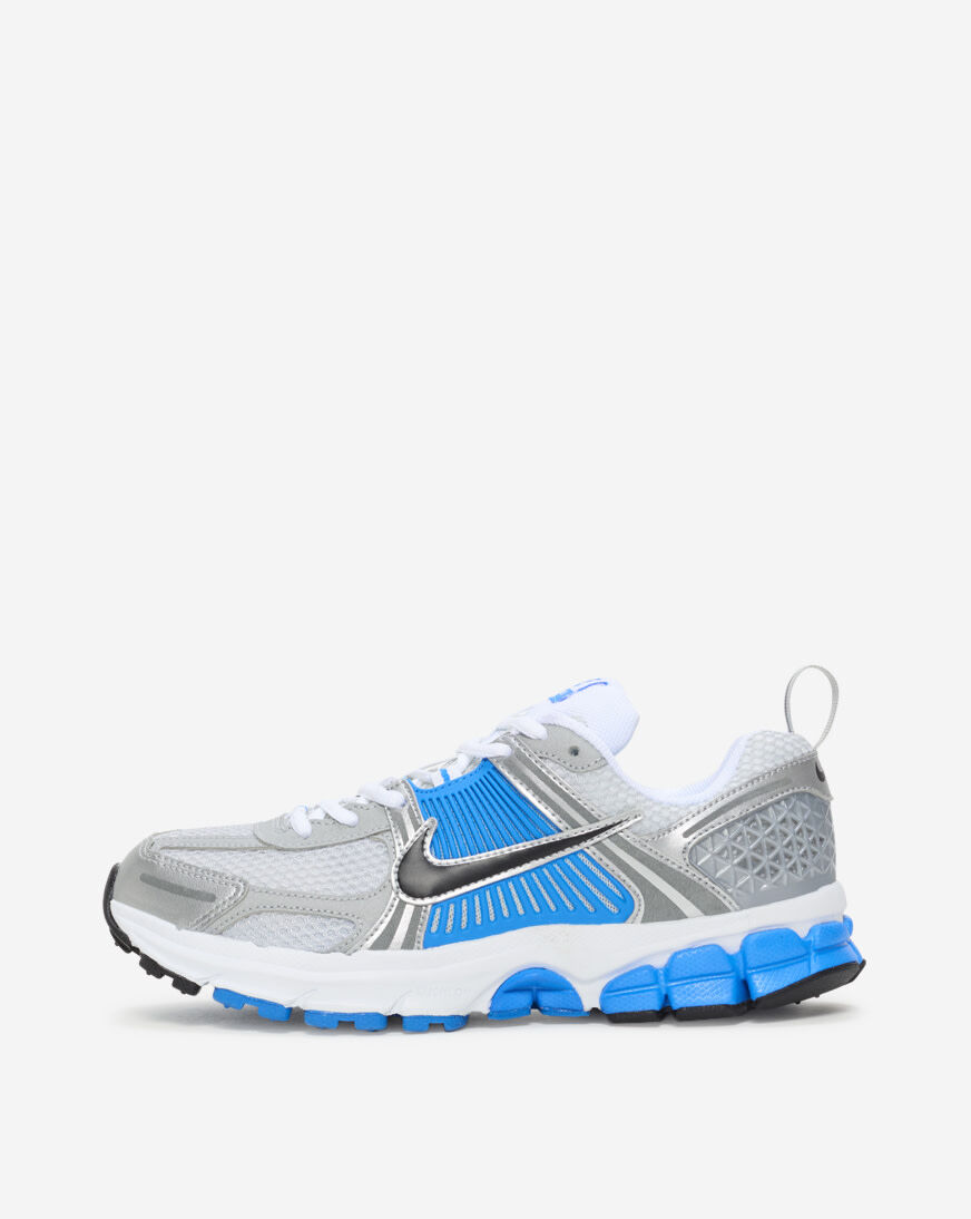 Shop Nike Big Kids' Zoom Vomero 5 HF6998-103 white | SNIPES USA