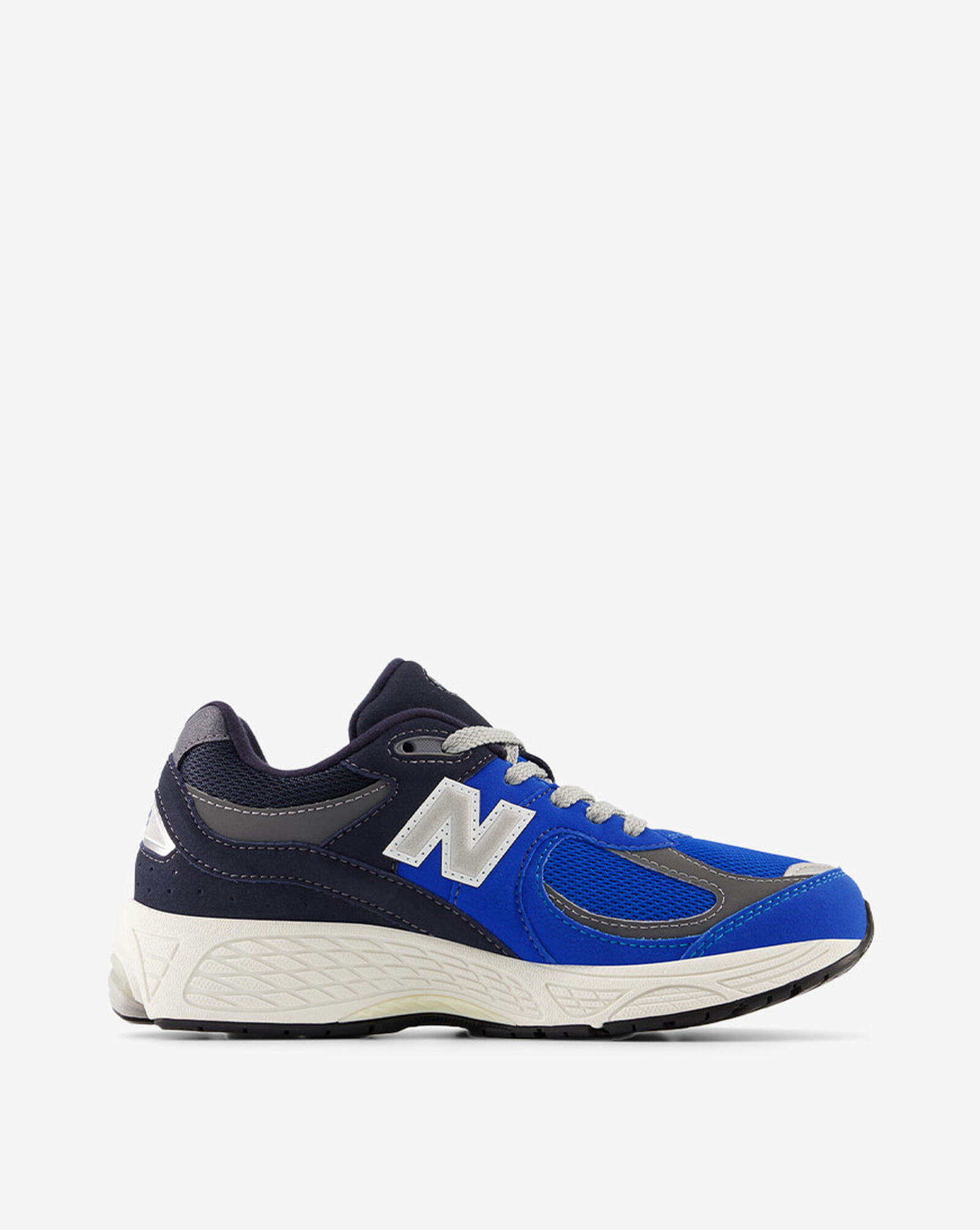 Shop New Balance Grade School 2002R GC2002PB blue | SNIPES USA