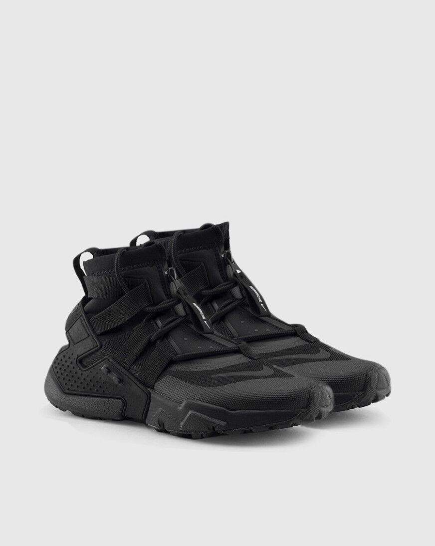 huarache gripp all black