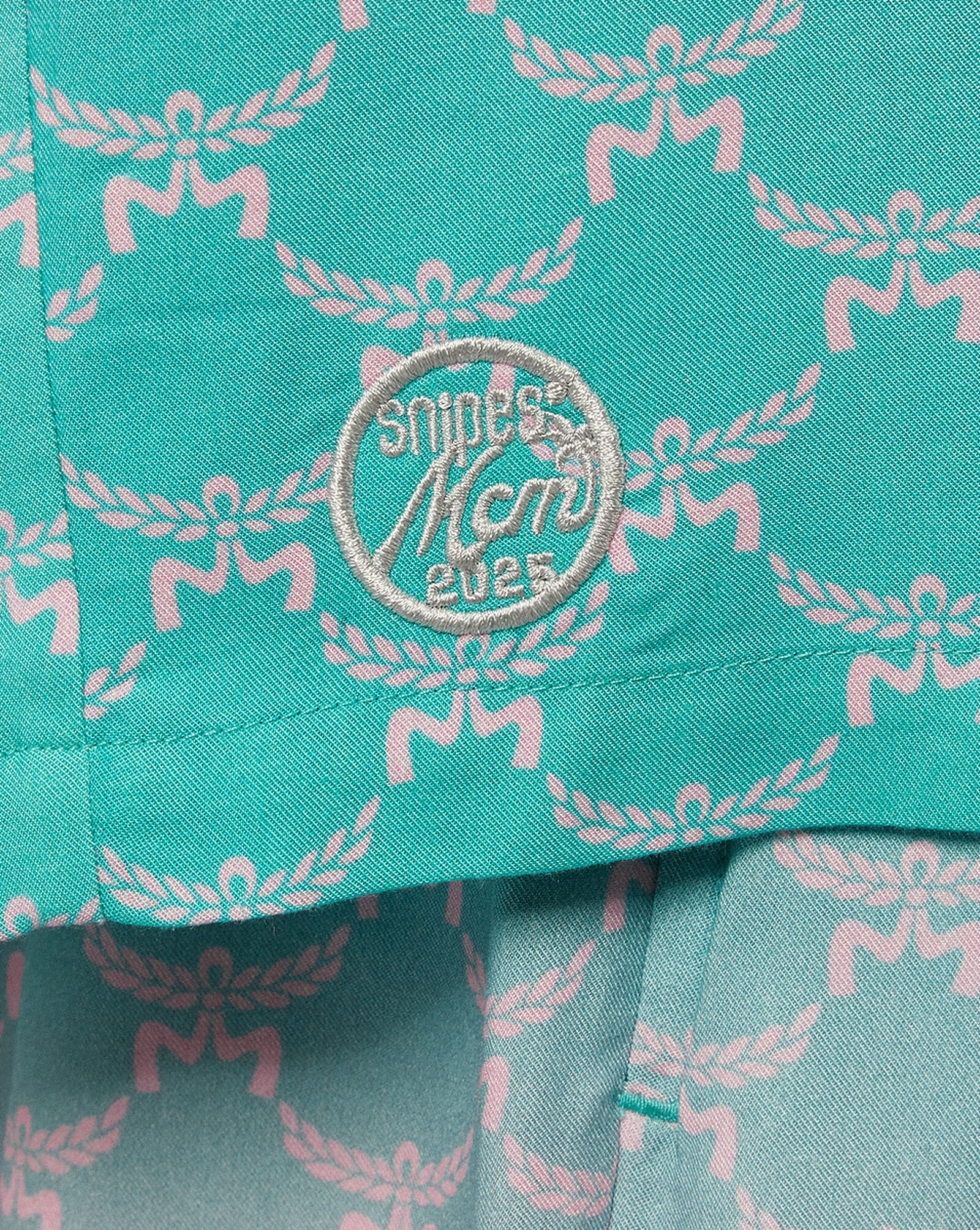 Shop MCM MCM x SNIPES Gradient Resort Shirt SFM2520091ROS pink