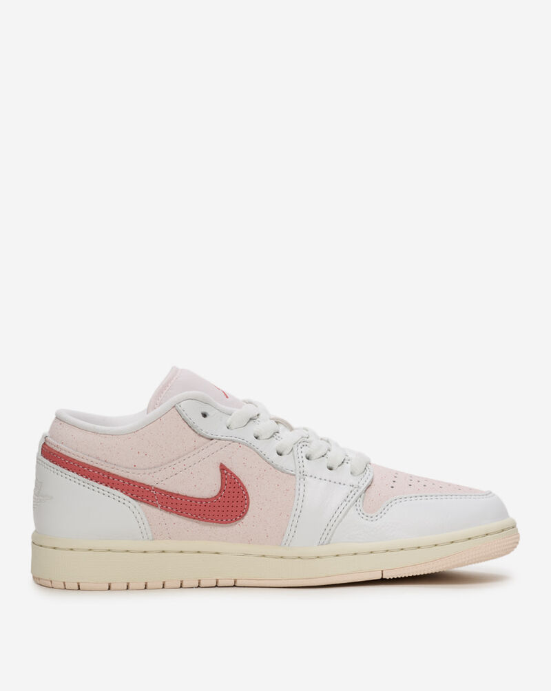 Jordan Air Jordan 1 Low SE IB8156-133 Pink 4