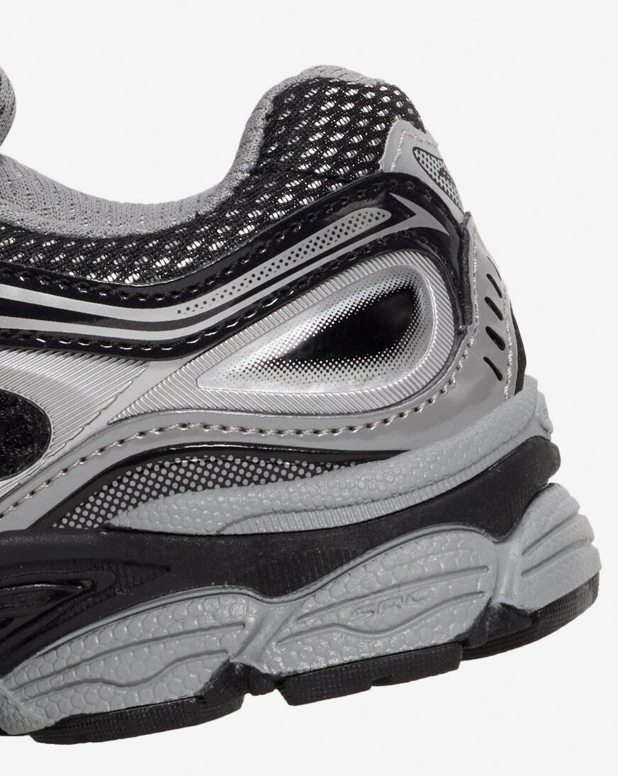 Shop Saucony Pre-School ProGrid Omni 9 SY225A01 silver | SNIPES USA