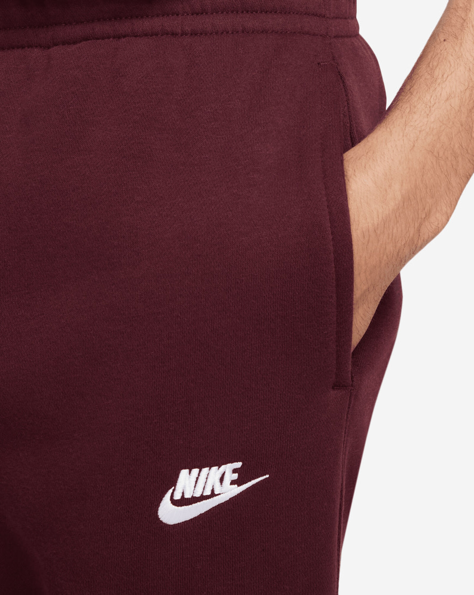 Shop Nike NSW Club Joggers BV2671681 red SNIPES USA