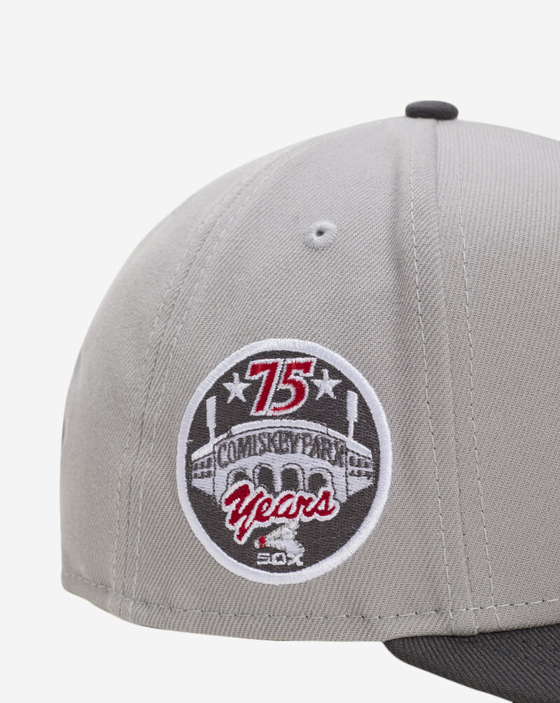 9Fifty Chicago White Sox A-Frame Graphite Red Snapback Hat