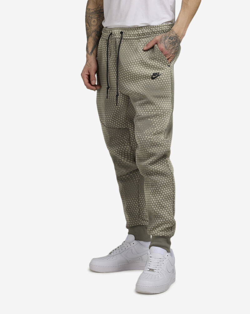 Nike Tech Fleece Joggers HV5897-320 Green 1
